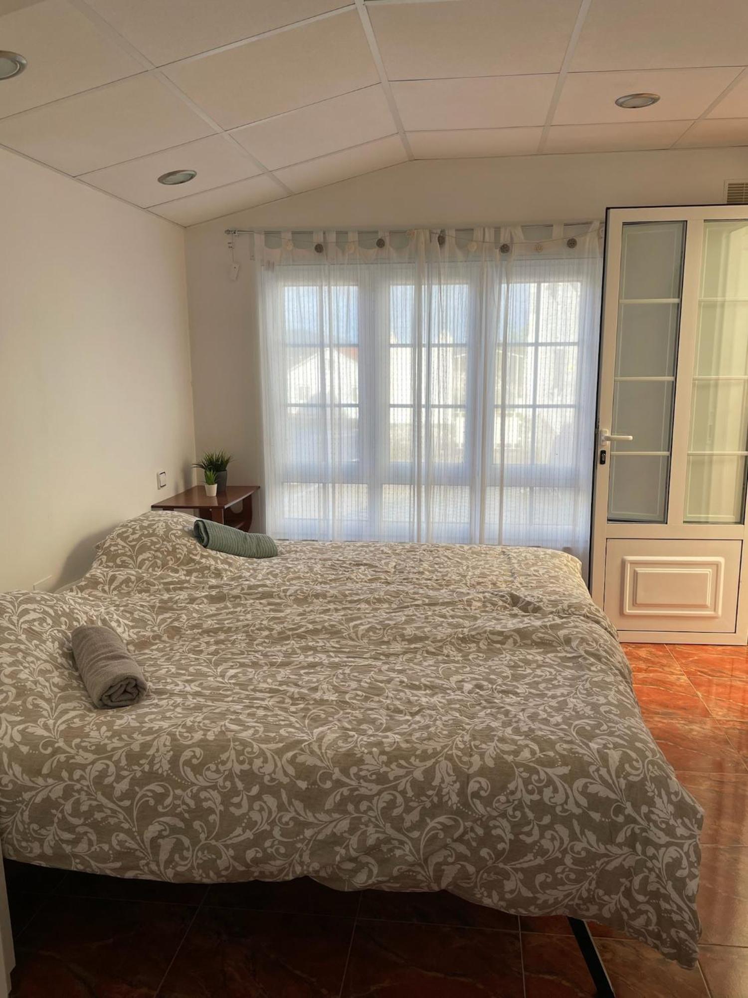 Beachfront Surf & Holiday House, Charming & Quiet Villarrube Exteriör bild