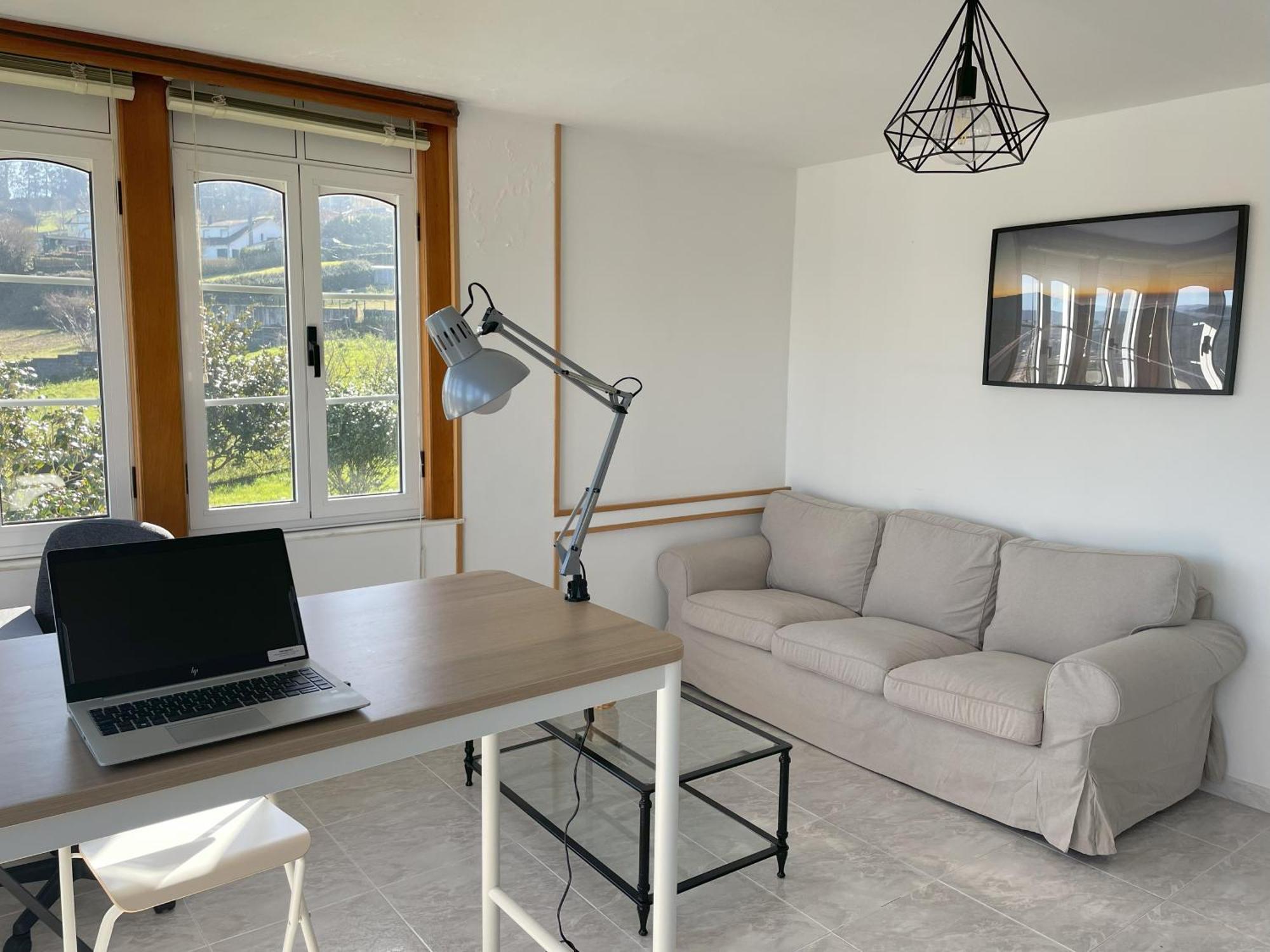 Beachfront Surf & Holiday House, Charming & Quiet Villarrube Exteriör bild